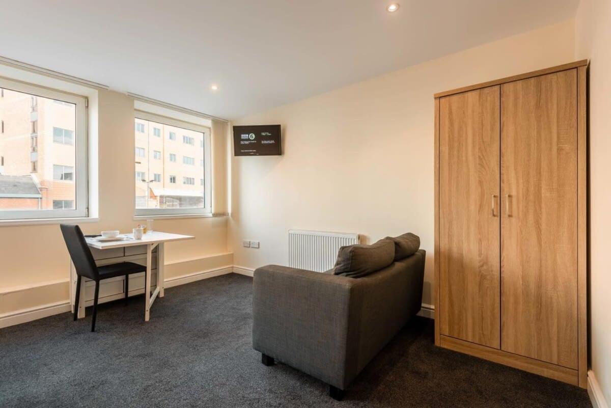 Modern & Bright Budget Studio In Central Doncaster Apartment Exterior photo