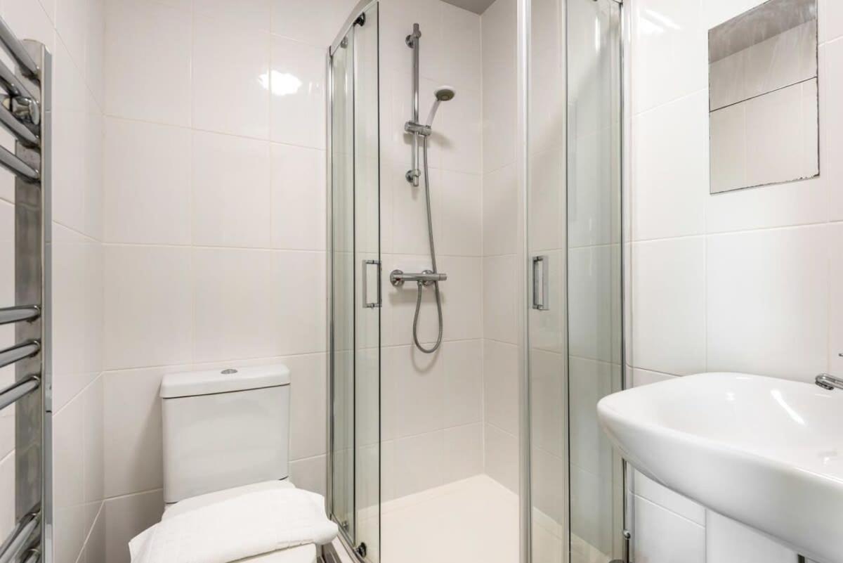 Modern & Bright Budget Studio In Central Doncaster Apartment Exterior photo