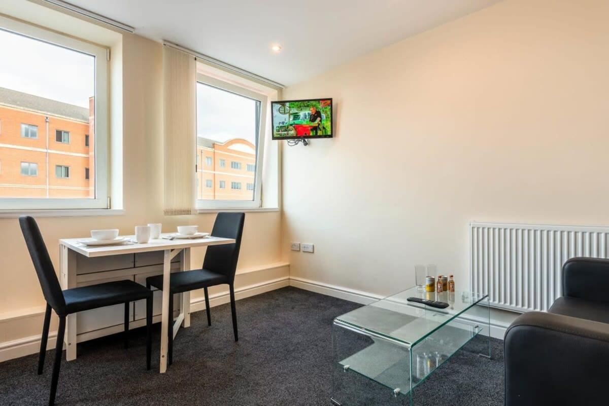 Modern & Bright Budget Studio In Central Doncaster Apartment Exterior photo