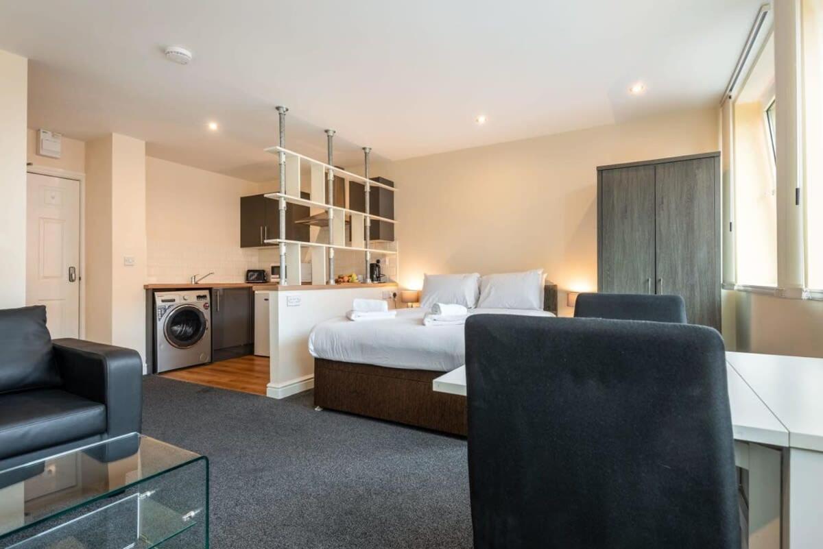 Modern & Bright Budget Studio In Central Doncaster Apartment Exterior photo