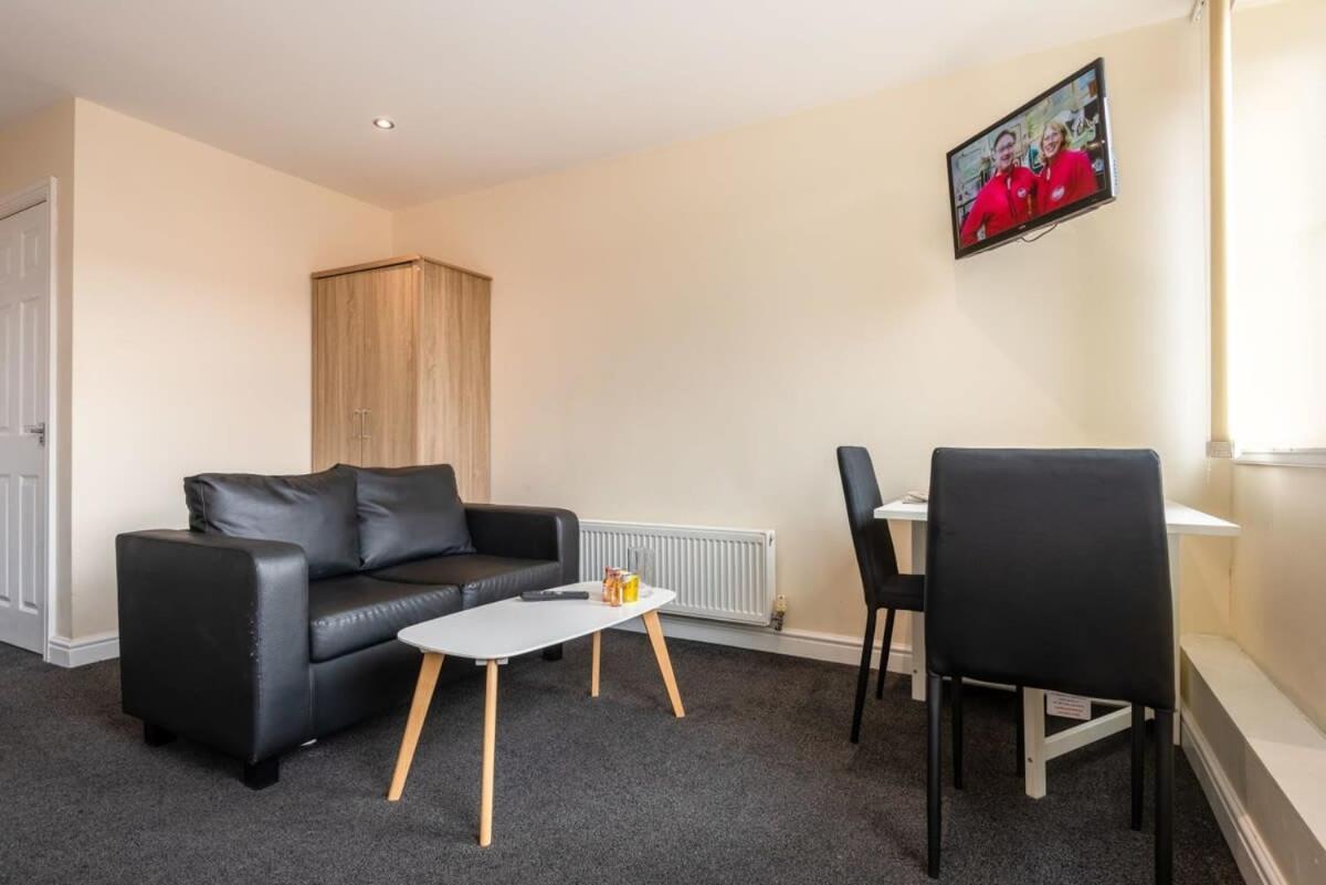 Modern & Bright Budget Studio In Central Doncaster Apartment Exterior photo